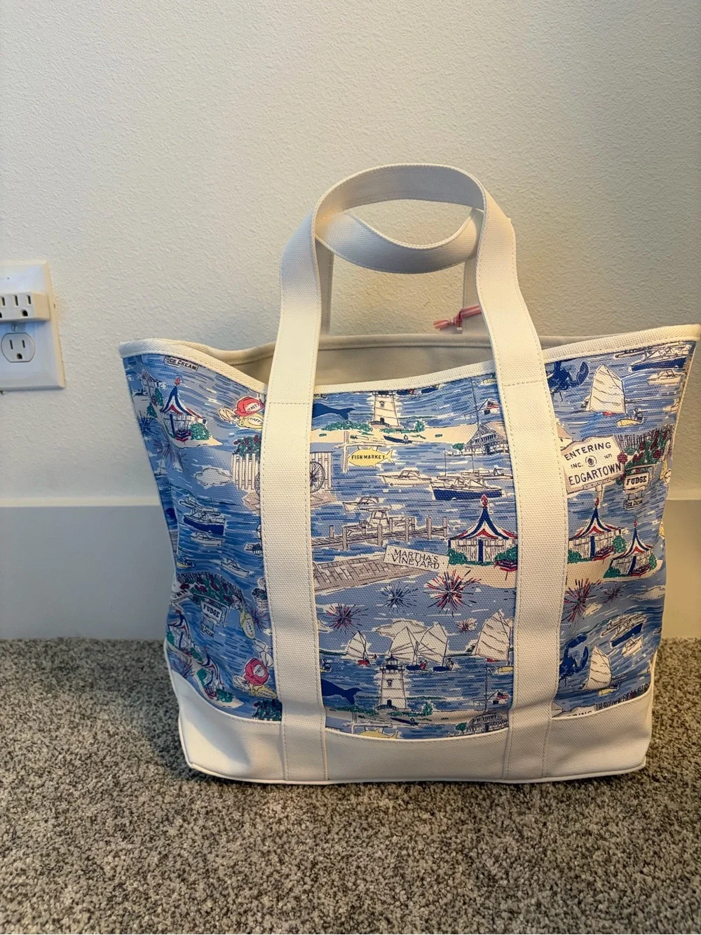 Vineyard Vines Blue Coastal Scene Canvas Tote with White Trim - Picture 5 of 7